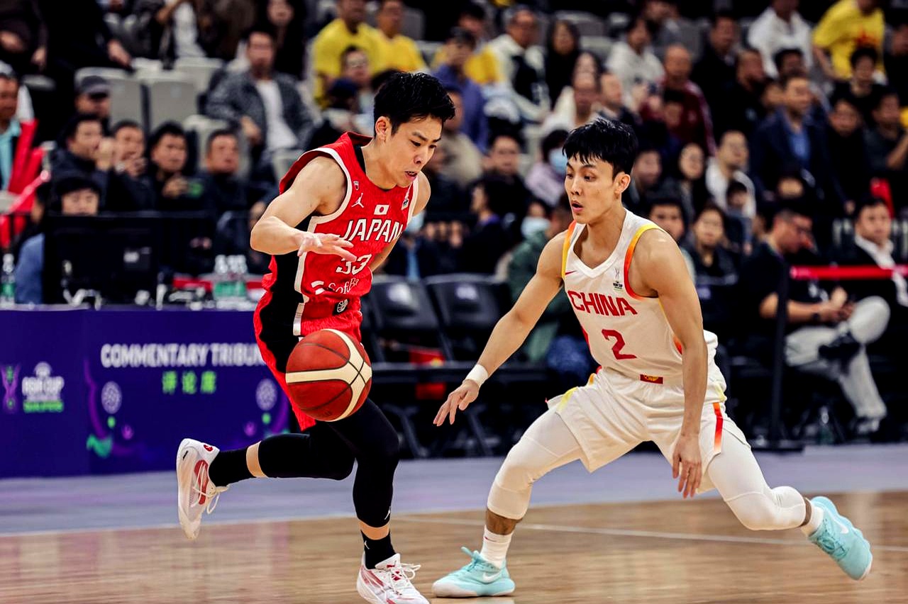 ayx-包含今晚体能课后，菲尼克斯太阳回应争议备战CBA季后赛，气氛紧张，更衣室氛围转暖的词条-ayx