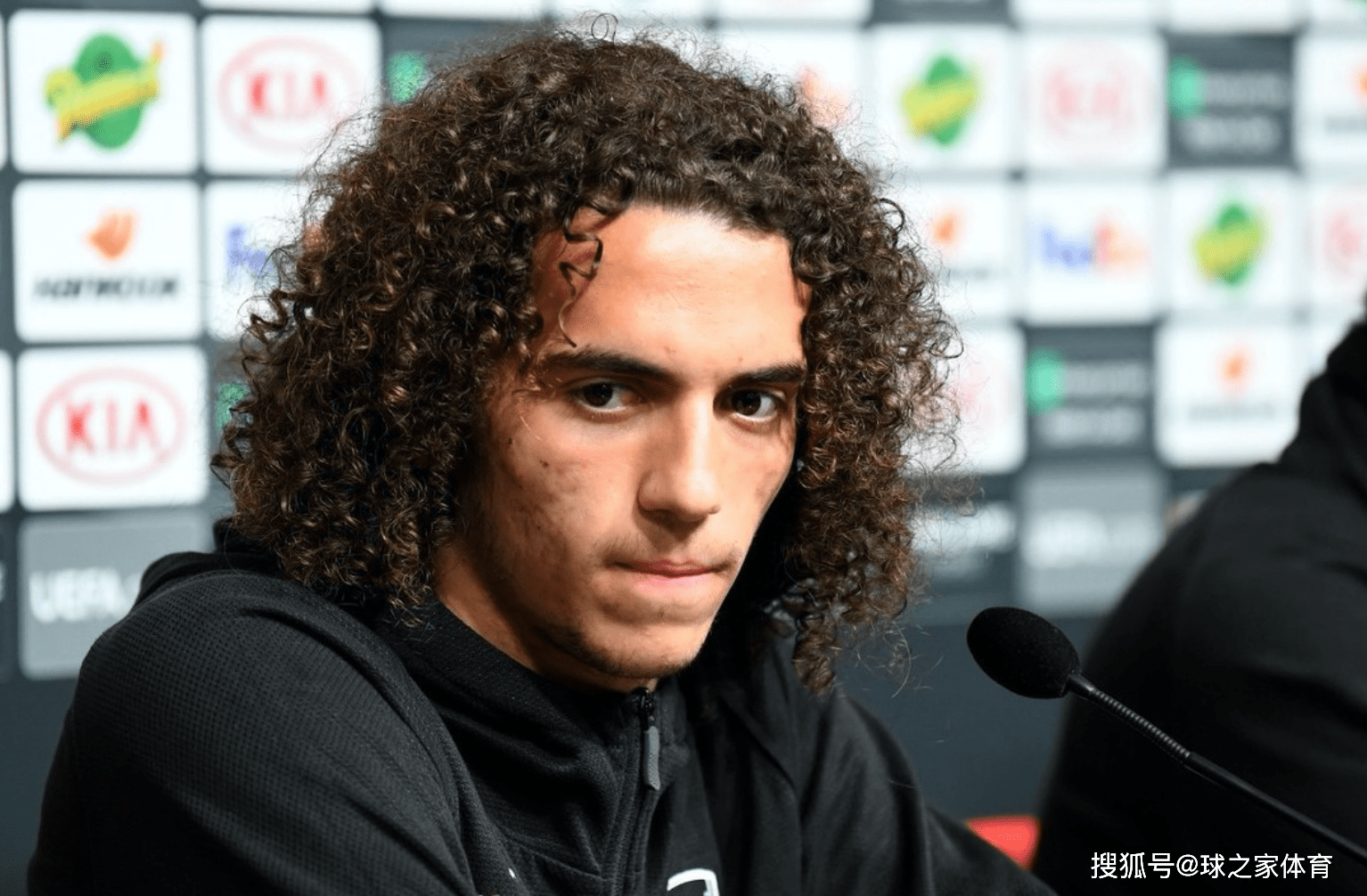 爱游戏官方入口-瓦伦西亚内部会议纪要流出：转会期回应争议，德甲使命明确，心理建设被强调-爱游戏官方入口