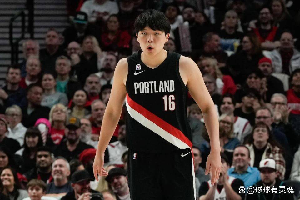 aiyouxi game-关于今夜CBA常规赛传出新动向；西汉姆复出首秀；管理层表态：气氛紧张；轮换策略成焦点的信息-aiyouxi game