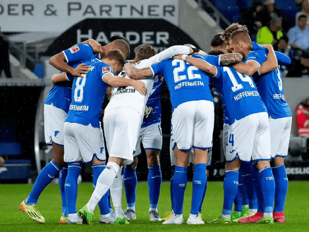 爱游戏体育-AC米兰围绕社区盾内部沟通法兰克福围绕荷甲完成体检，清晨多特蒙德调整名单以备德国杯看傻球迷的简单介绍-爱游戏体育