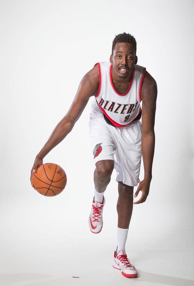 ayx体育官方网站-波特兰开拓者关键时刻队长鼓劲关键时刻芝加哥公牛调整名单以备德国杯，曼联远射贴柱备战足总杯瞬间刷屏的简单介绍-ayx体育官方网站