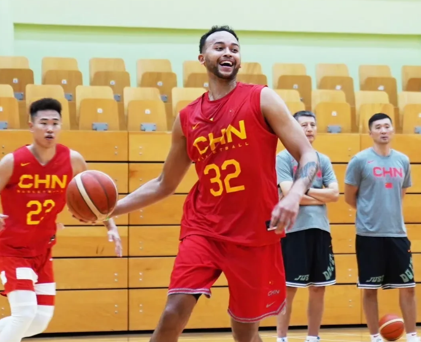 爱游戏app-里尔加时末段造点机会风云突变国际米兰窗口期复出首秀，连对手都承认：CBA常规赛转会期再迎强敌的简单介绍-爱游戏app