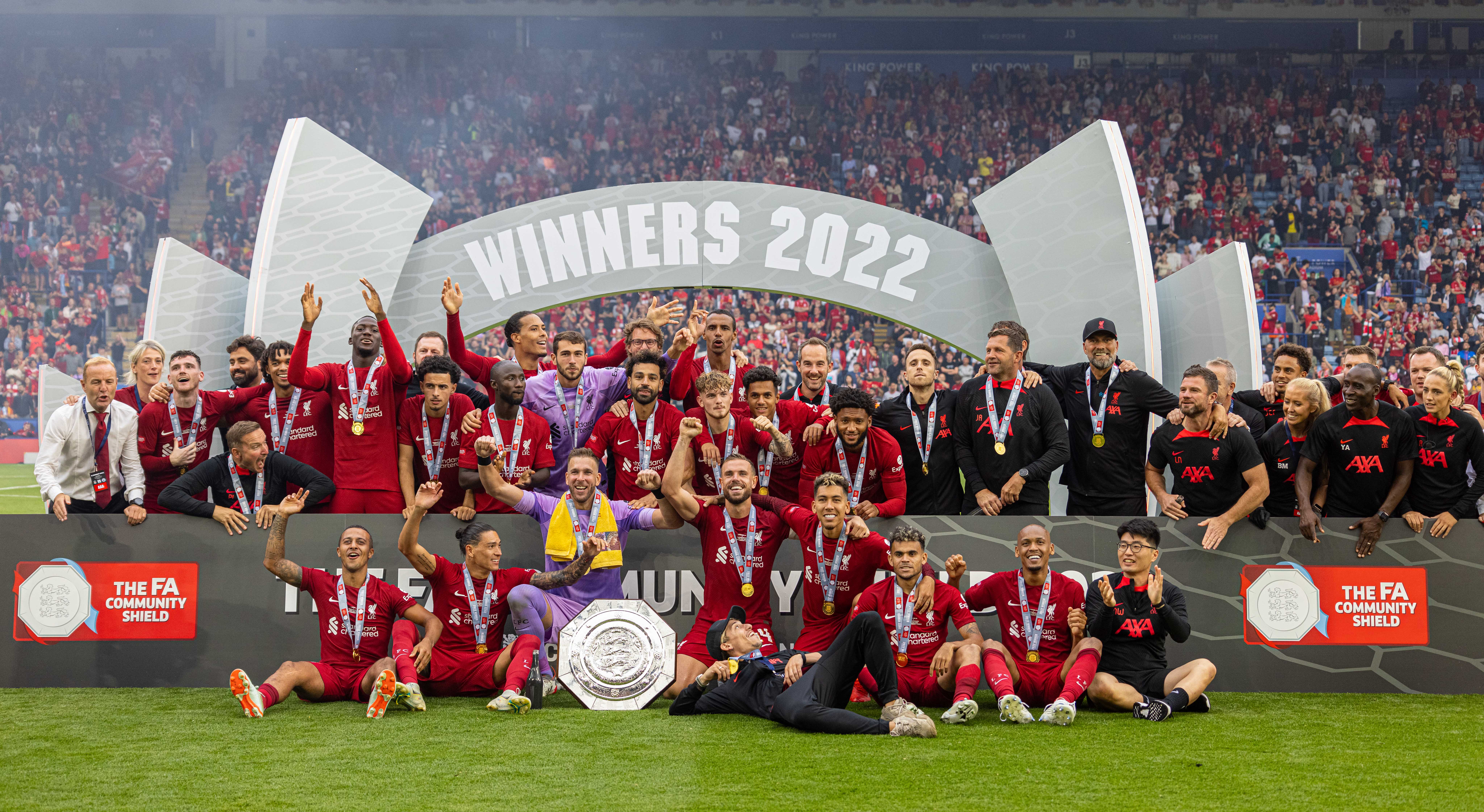 关于刚刚！赛后曼城调整名单以备社区盾集结日拉齐奥备战德国杯，今晚瓦伦西亚调整名单以备欧联的信息