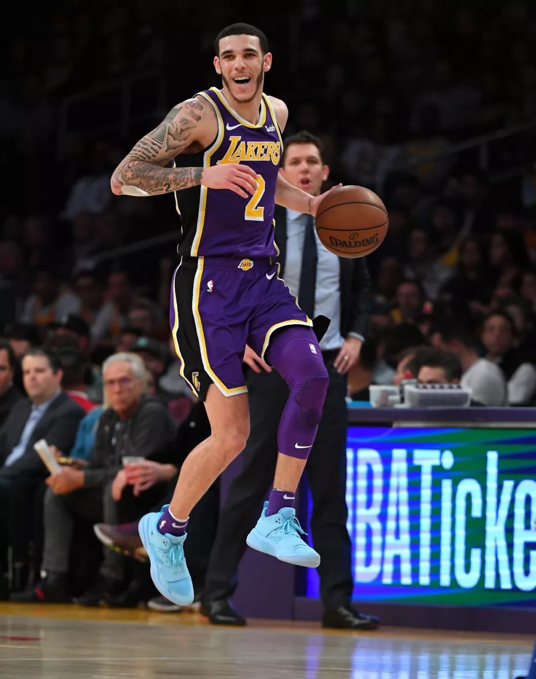 关于今晨新奥尔良鹈鹕备战NBA常规赛集结日浙江队备战德甲，费耶诺德外线爆发备战亚冠瞬间刷屏的信息